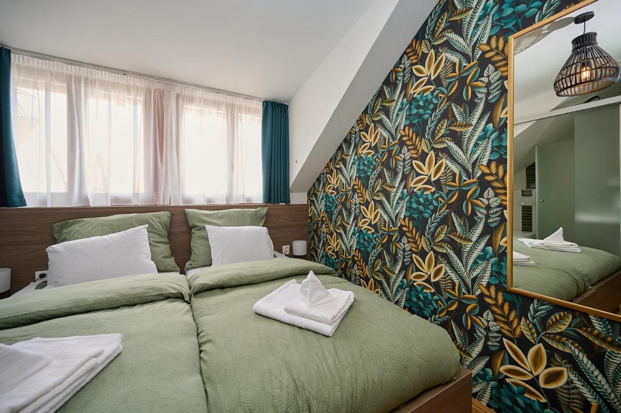 Rooms 松博特海伊 外观 照片
