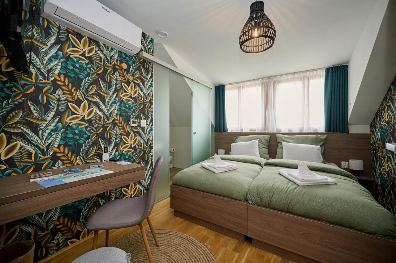 Rooms 松博特海伊 外观 照片