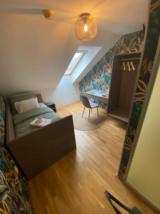 Rooms 松博特海伊 外观 照片