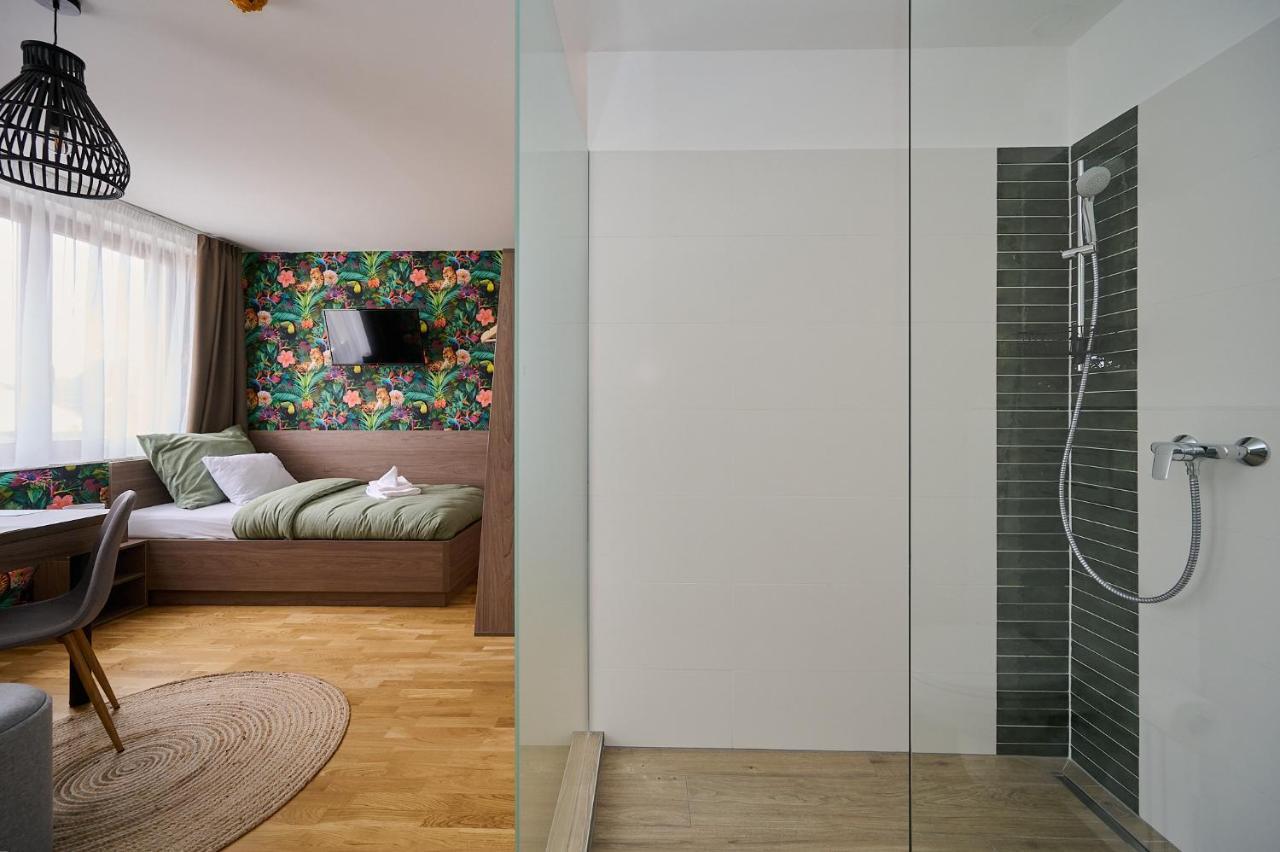 Rooms 松博特海伊 外观 照片